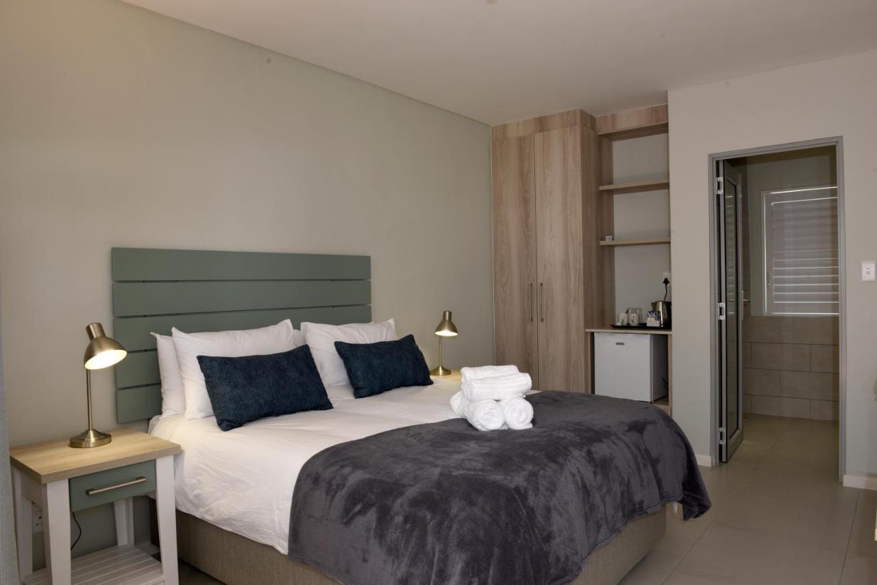 Kleinmond Lodge Екстериор снимка