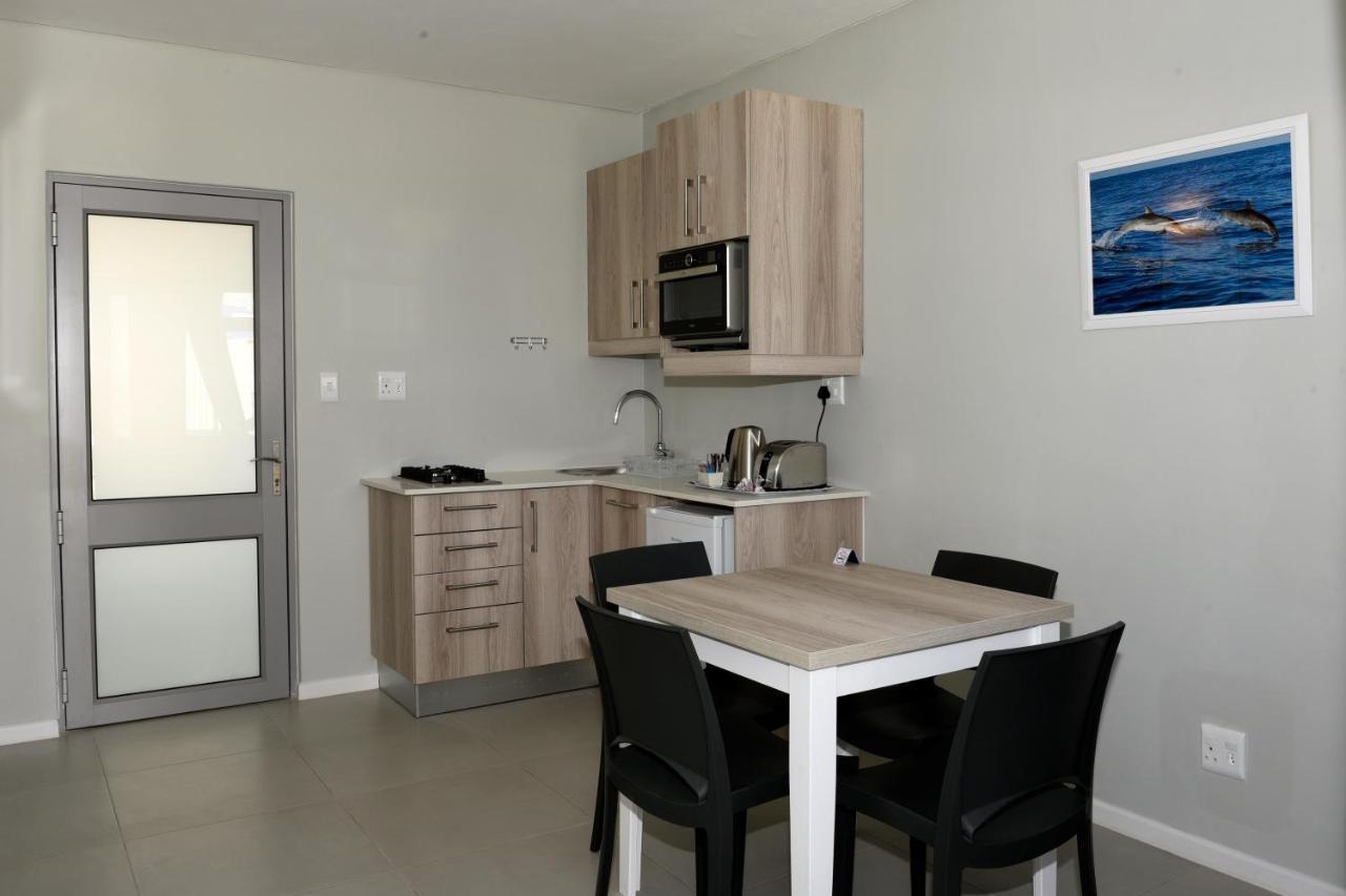 Kleinmond Lodge Екстериор снимка