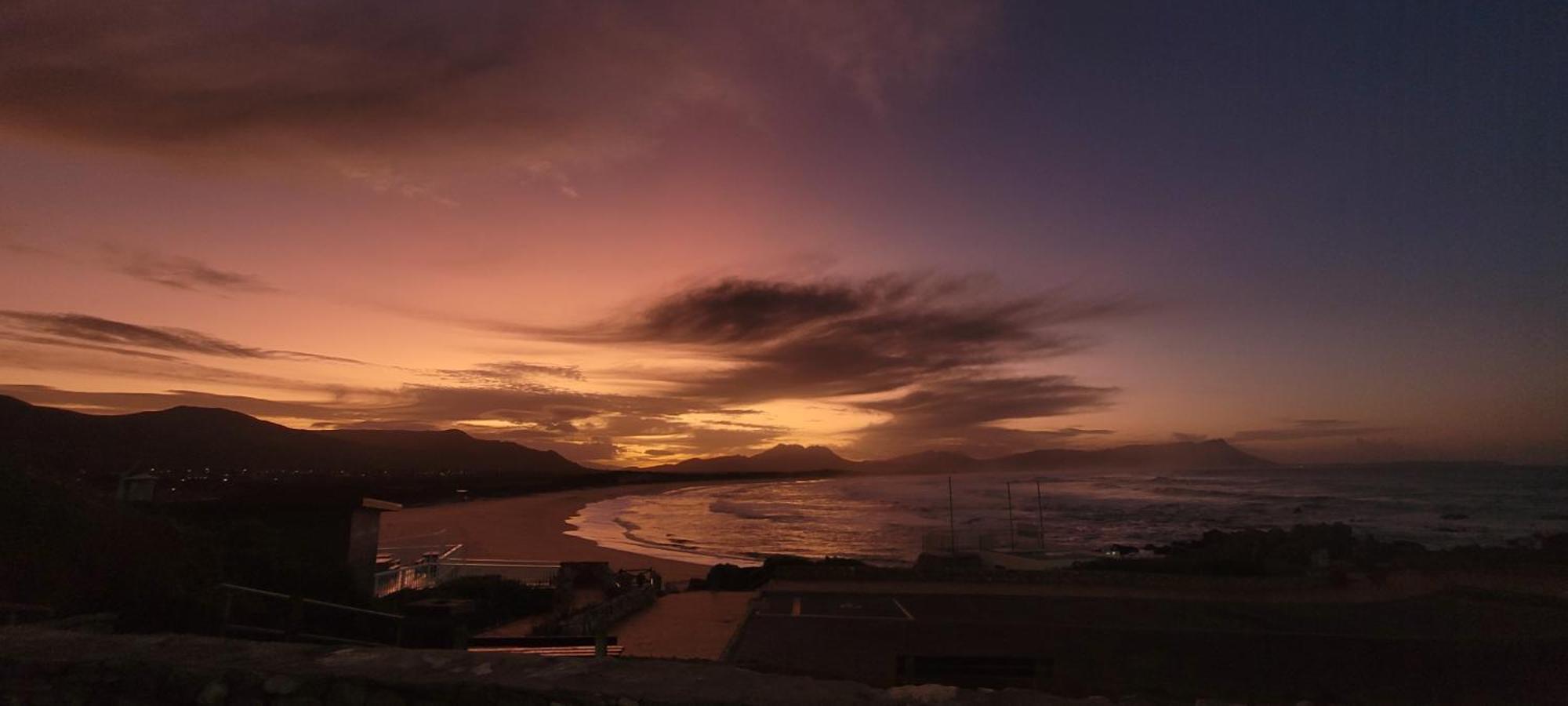 Kleinmond Lodge Екстериор снимка