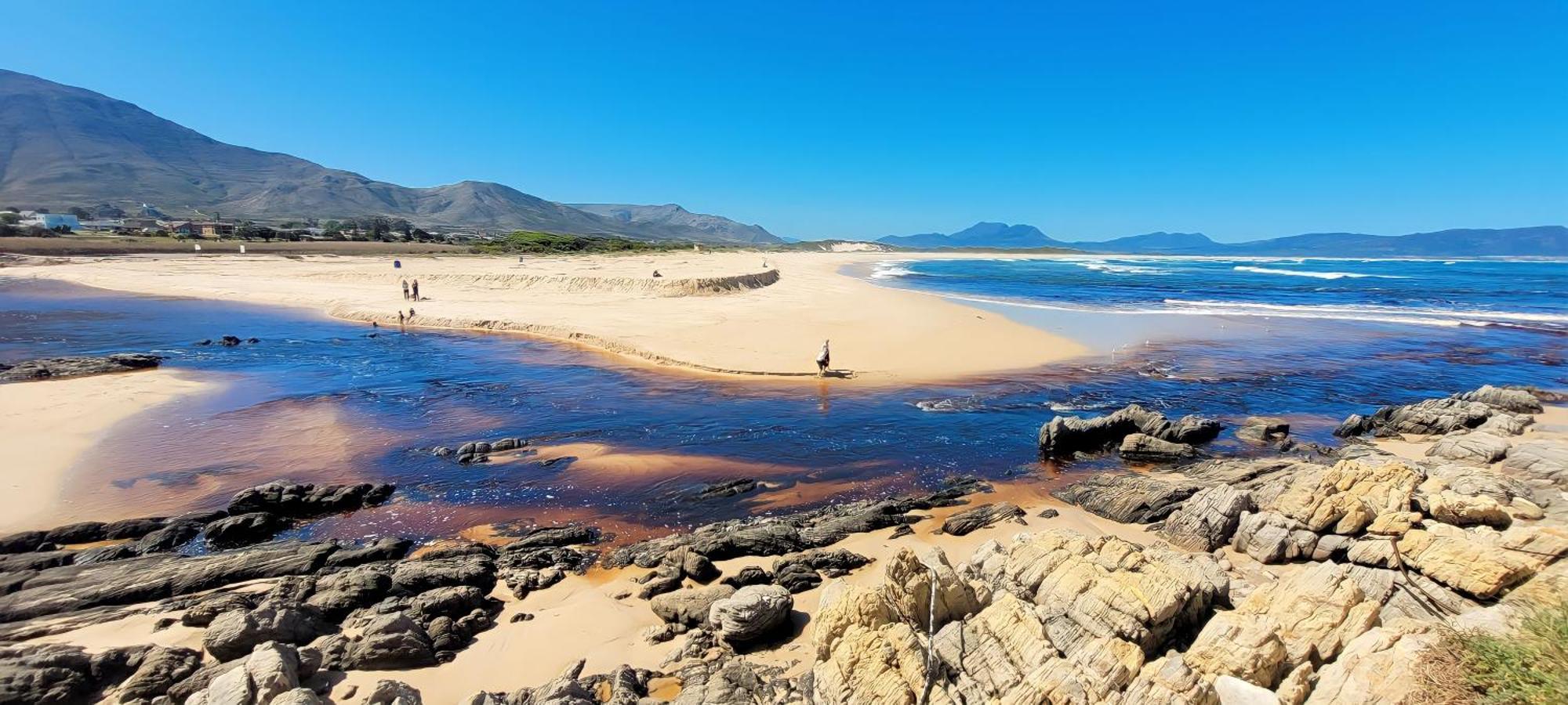 Kleinmond Lodge Екстериор снимка